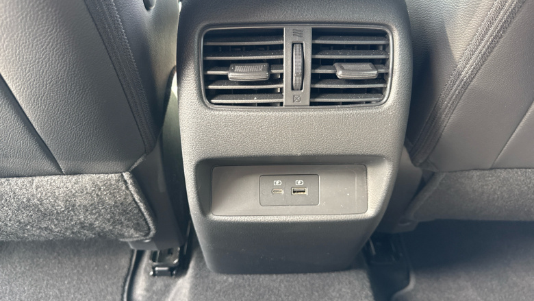 Nissan Qashqai 1.3 DiG-T MH 158 Tekna 5dr Xtronic Petrol Hatchback